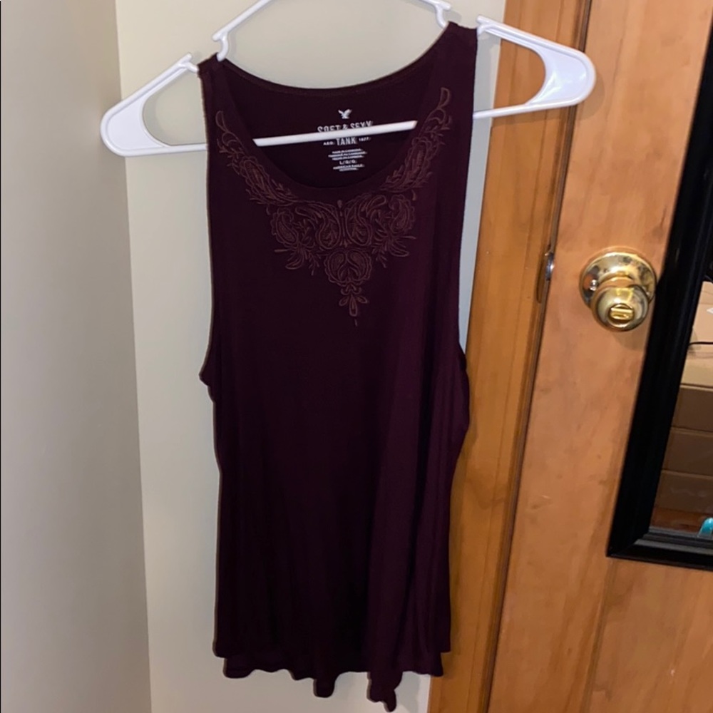Soft and sexy AE tank Maroon